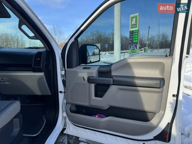 Белый Форд Ф-150, объемом двигателя 2.7 л и пробегом 46 тыс. км за 24000 $, фото 47 на Automoto.ua