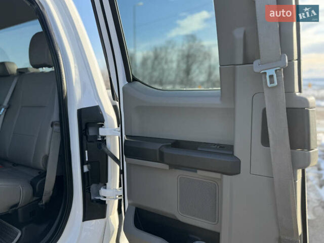 Белый Форд Ф-150, объемом двигателя 2.7 л и пробегом 46 тыс. км за 24000 $, фото 43 на Automoto.ua