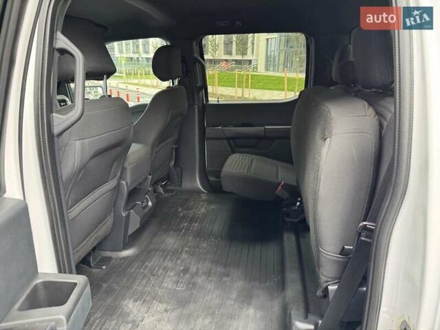 Белый Форд Ф-150, объемом двигателя 5.04 л и пробегом 57 тыс. км за 57000 $, фото 28 на Automoto.ua