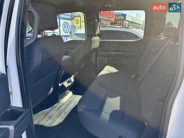 Белый Форд Ф-150, объемом двигателя 5.04 л и пробегом 57 тыс. км за 57000 $, фото 10 на Automoto.ua