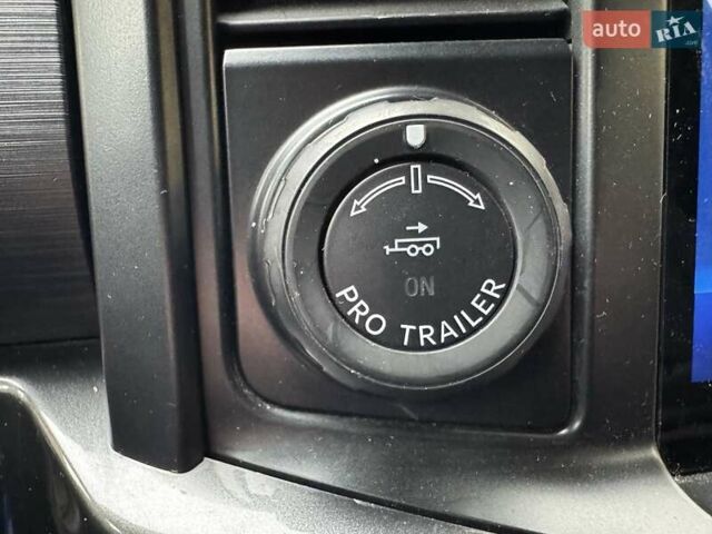 Белый Форд Ф-150, объемом двигателя 5.04 л и пробегом 57 тыс. км за 57000 $, фото 31 на Automoto.ua