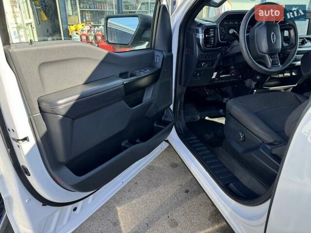 Белый Форд Ф-150, объемом двигателя 5.04 л и пробегом 57 тыс. км за 57000 $, фото 14 на Automoto.ua