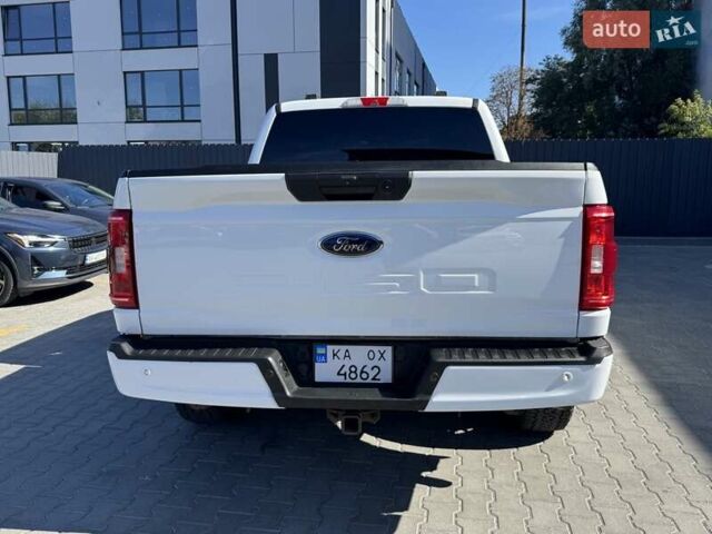 Белый Форд Ф-150, объемом двигателя 5.04 л и пробегом 57 тыс. км за 57000 $, фото 6 на Automoto.ua