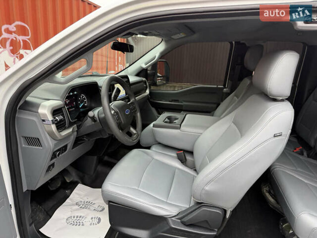 Белый Форд Ф-150, объемом двигателя 3.34 л и пробегом 20 тыс. км за 28000 $, фото 17 на Automoto.ua