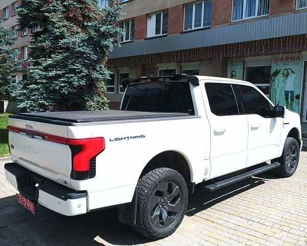 Белый Форд Ф-150, объемом двигателя 0 л и пробегом 69 тыс. км за 38500 $, фото 24 на Automoto.ua