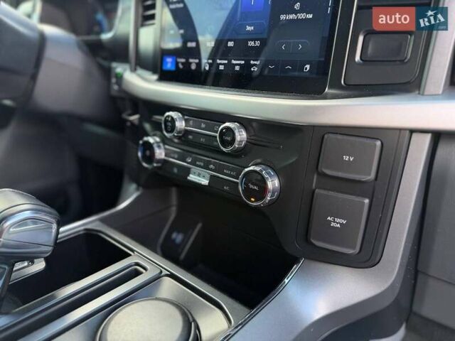 Белый Форд Ф-150, объемом двигателя 0 л и пробегом 29 тыс. км за 45500 $, фото 30 на Automoto.ua