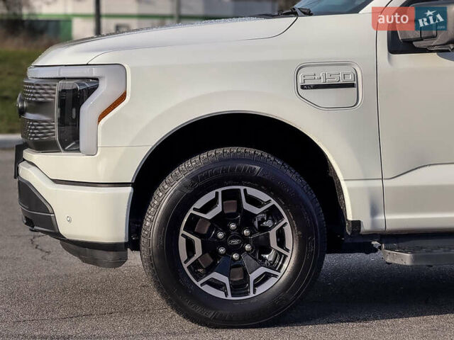Білий Форд Ф-150, об'ємом двигуна 0 л та пробігом 14 тис. км за 45900 $, фото 4 на Automoto.ua