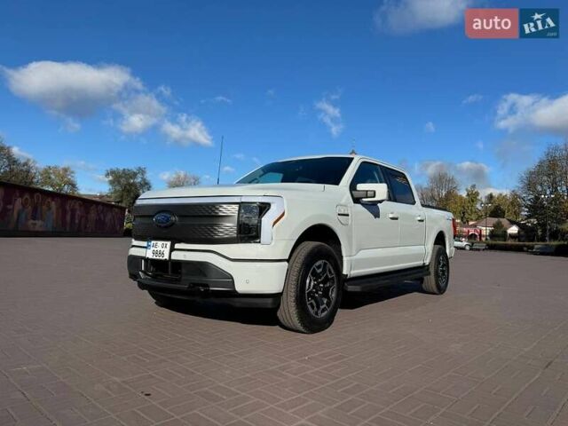 Белый Форд Ф-150, объемом двигателя 0 л и пробегом 15 тыс. км за 47100 $, фото 4 на Automoto.ua