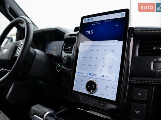 Білий Форд Ф-150, об'ємом двигуна 0 л та пробігом 39 тис. км за 74000 $, фото 26 на Automoto.ua