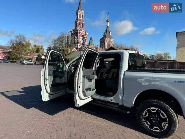 Белый Форд Ф-150, объемом двигателя 0 л и пробегом 15 тыс. км за 47100 $, фото 8 на Automoto.ua