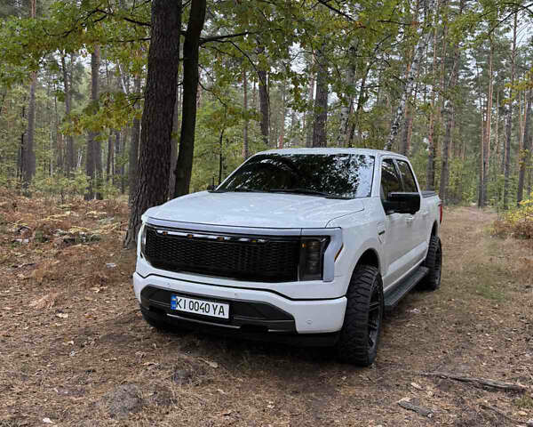 Белый Форд Ф-150, объемом двигателя 0 л и пробегом 37 тыс. км за 41000 $, фото 2 на Automoto.ua