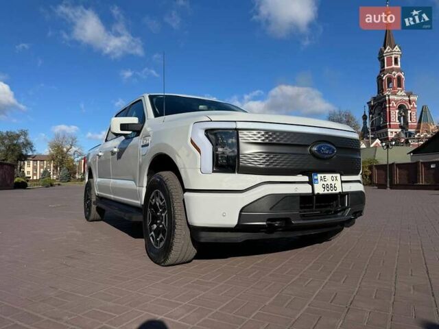 Белый Форд Ф-150, объемом двигателя 0 л и пробегом 15 тыс. км за 47100 $, фото 2 на Automoto.ua