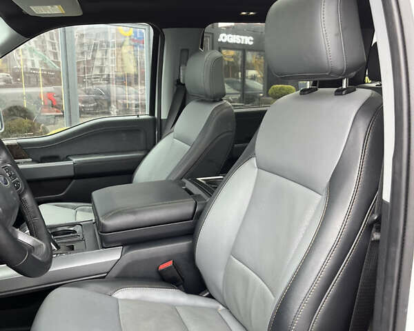 Белый Форд Ф-150, объемом двигателя 0 л и пробегом 68 тыс. км за 43500 $, фото 12 на Automoto.ua