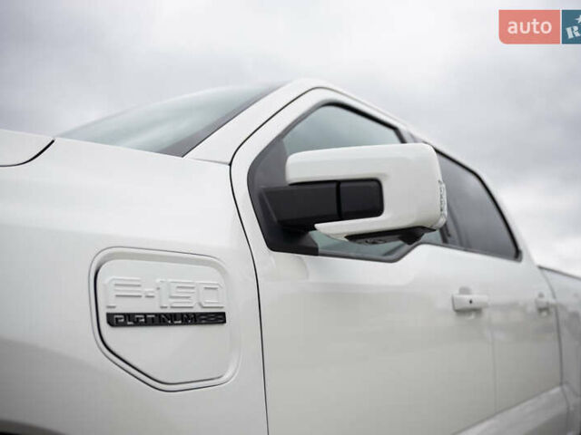 Білий Форд Ф-150, об'ємом двигуна 0 л та пробігом 39 тис. км за 74000 $, фото 7 на Automoto.ua