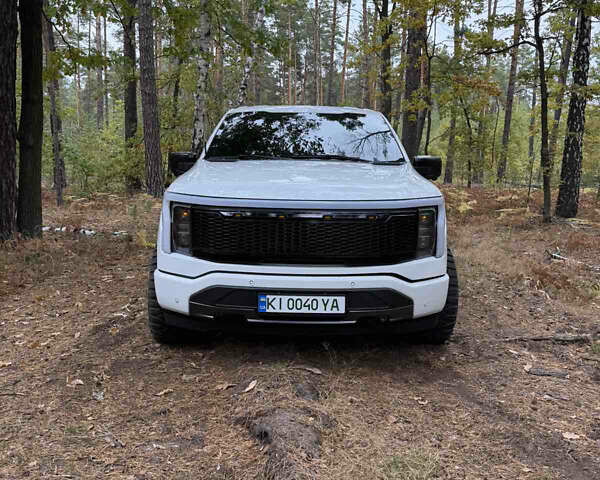 Белый Форд Ф-150, объемом двигателя 0 л и пробегом 37 тыс. км за 41000 $, фото 1 на Automoto.ua