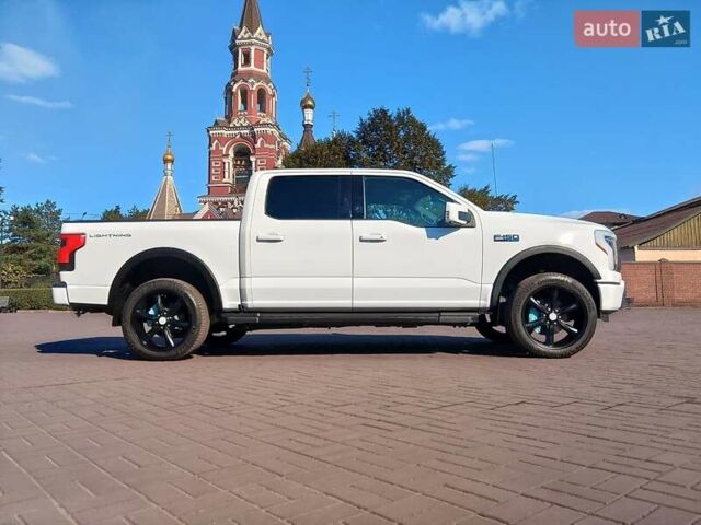 Белый Форд Ф-150, объемом двигателя 0 л и пробегом 9 тыс. км за 48900 $, фото 2 на Automoto.ua
