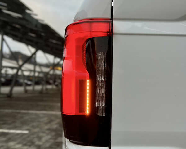 Белый Форд Ф-150, объемом двигателя 0 л и пробегом 6 тыс. км за 44900 $, фото 6 на Automoto.ua