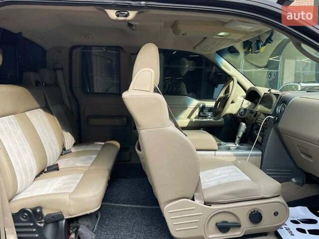 Черный Форд Ф-150, объемом двигателя 5.4 л и пробегом 243 тыс. км за 20500 $, фото 13 на Automoto.ua