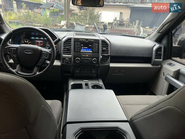 Черный Форд Ф-150, объемом двигателя 2.7 л и пробегом 299 тыс. км за 19100 $, фото 19 на Automoto.ua