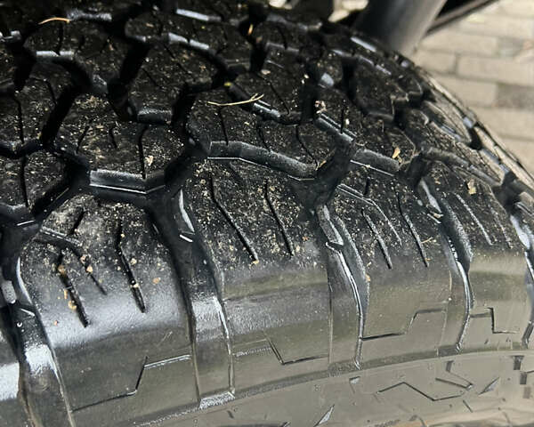 Черный Форд Ф-150, объемом двигателя 2.7 л и пробегом 299 тыс. км за 19100 $, фото 10 на Automoto.ua