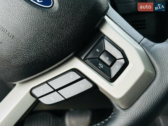 Форд Ф-150 2015 в Харькове на Automoto.ua Черный Форд Ф-150, объемом двигателя 5.03 л и пробегом 228 тыс. км за 23500 $, фото 31 на Automoto.ua