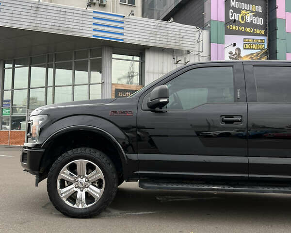 Чорний Форд Ф-150, об'ємом двигуна 5.03 л та пробігом 200 тис. км за 35000 $, фото 6 на Automoto.ua