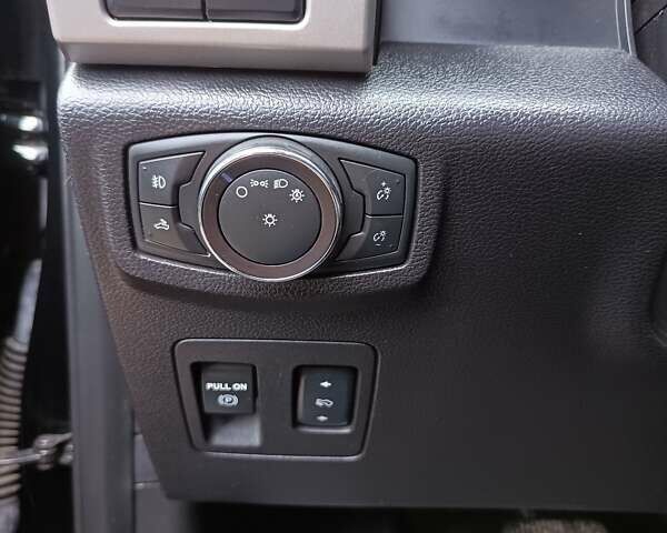 Черный Форд Ф-150, объемом двигателя 3.5 л и пробегом 80 тыс. км за 42500 $, фото 65 на Automoto.ua