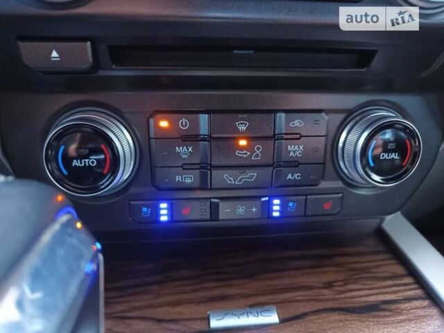 Черный Форд Ф-150, объемом двигателя 3.5 л и пробегом 80 тыс. км за 42500 $, фото 47 на Automoto.ua