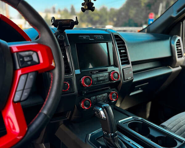 Форд Ф-150 2017 в Одессе на Automoto.ua Черный Форд Ф-150, объемом двигателя 2.7 л и пробегом 142 тыс. км за 25000 $, фото 46 на Automoto.ua