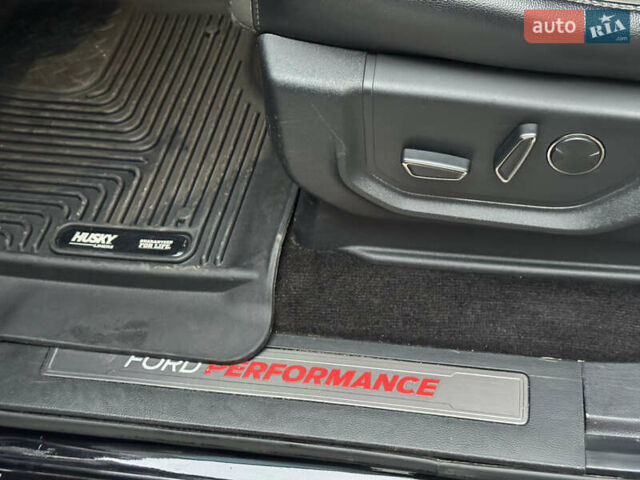 Черный Форд Ф-150, объемом двигателя 3.5 л и пробегом 139 тыс. км за 44000 $, фото 16 на Automoto.ua