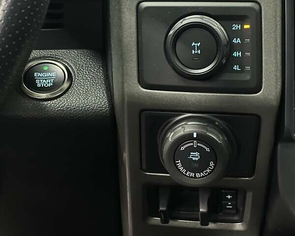 Черный Форд Ф-150, объемом двигателя 3.5 л и пробегом 48 тыс. км за 58000 $, фото 22 на Automoto.ua