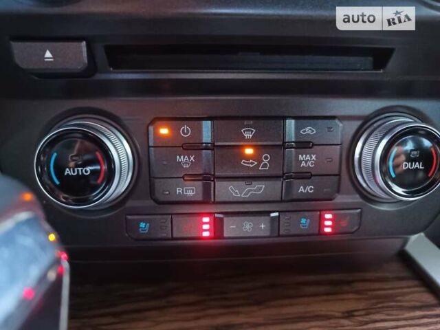 Черный Форд Ф-150, объемом двигателя 3.5 л и пробегом 80 тыс. км за 42500 $, фото 48 на Automoto.ua