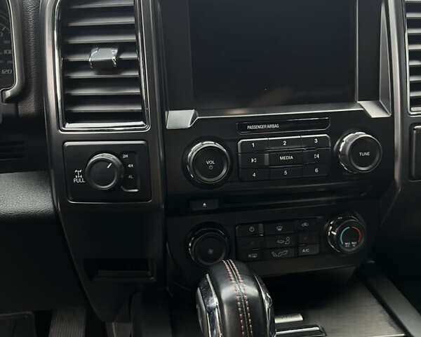 Чорний Форд Ф-150, об'ємом двигуна 5.03 л та пробігом 200 тис. км за 35000 $, фото 25 на Automoto.ua