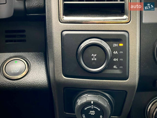 Чорний Форд Ф-150, об'ємом двигуна 3.49 л та пробігом 50 тис. км за 49990 $, фото 23 на Automoto.ua