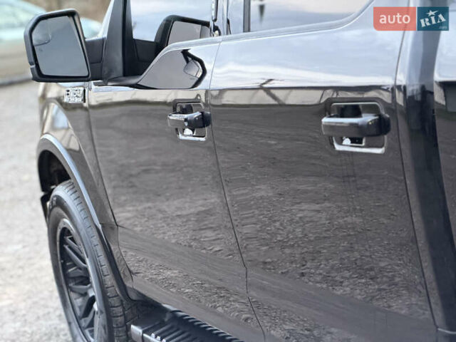 Черный Форд Ф-150, объемом двигателя 2.7 л и пробегом 190 тыс. км за 32500 $, фото 71 на Automoto.ua