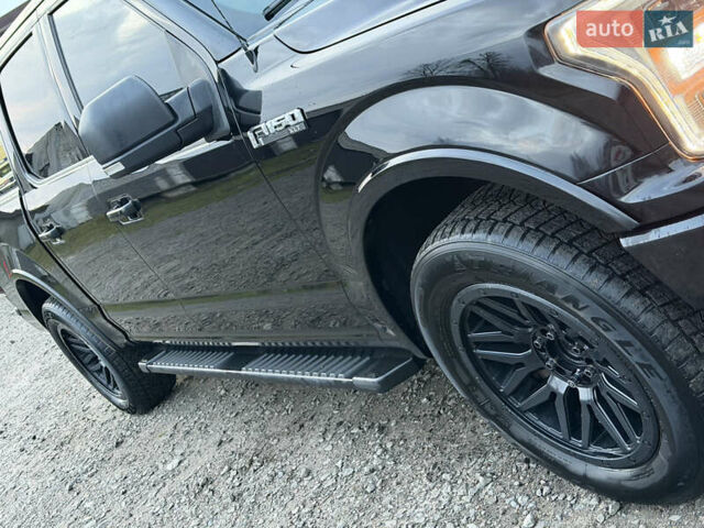 Черный Форд Ф-150, объемом двигателя 2.7 л и пробегом 190 тыс. км за 32500 $, фото 5 на Automoto.ua