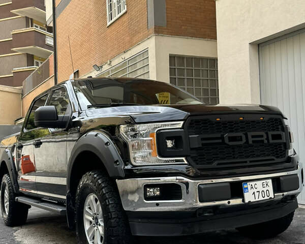 Черный Форд Ф-150, объемом двигателя 2.69 л и пробегом 94 тыс. км за 33000 $, фото 1 на Automoto.ua