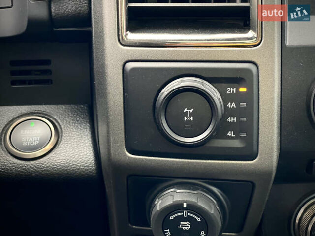 Черный Форд Ф-150, объемом двигателя 3.49 л и пробегом 50 тыс. км за 54990 $, фото 31 на Automoto.ua