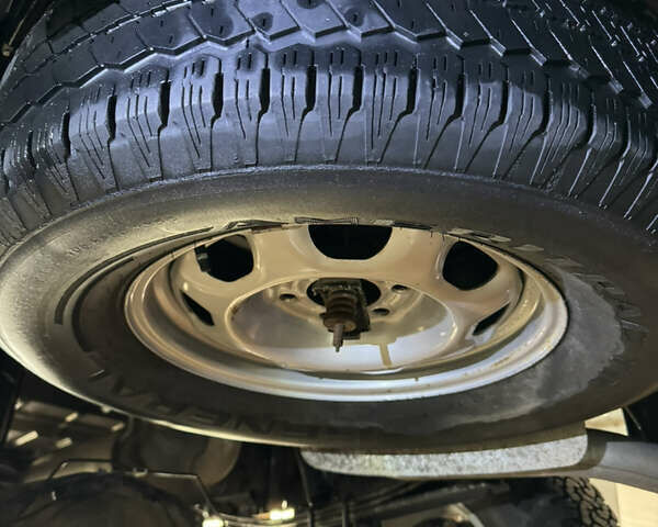 Черный Форд Ф-150, объемом двигателя 2.69 л и пробегом 94 тыс. км за 33000 $, фото 29 на Automoto.ua