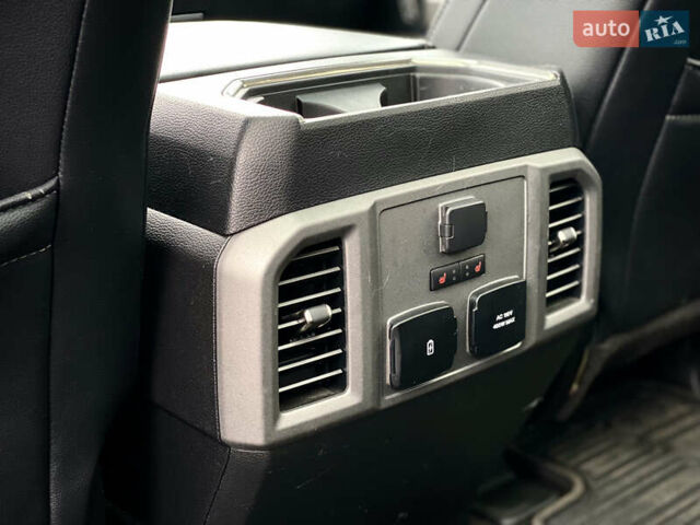 Черный Форд Ф-150, объемом двигателя 3.49 л и пробегом 50 тыс. км за 54990 $, фото 38 на Automoto.ua