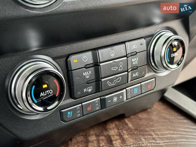 Форд Ф-150 2019 в Киеве на Automoto.ua Черный Форд Ф-150, объемом двигателя 3.5 л и пробегом 70 тыс. км за 61000 $, фото 74 на Automoto.ua