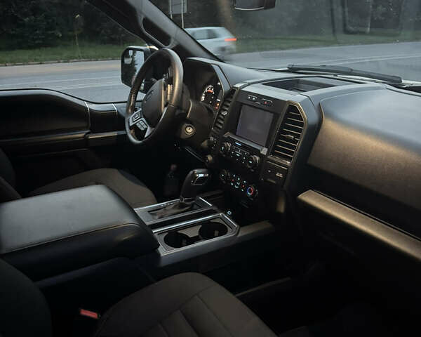 Черный Форд Ф-150, объемом двигателя 3.51 л и пробегом 33 тыс. км за 43000 $, фото 3 на Automoto.ua