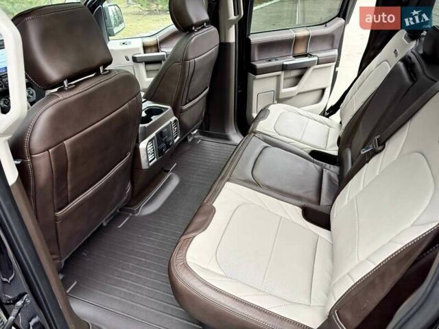 Форд Ф-150 2019 в Киеве на Automoto.ua Черный Форд Ф-150, объемом двигателя 3.5 л и пробегом 70 тыс. км за 61000 $, фото 83 на Automoto.ua