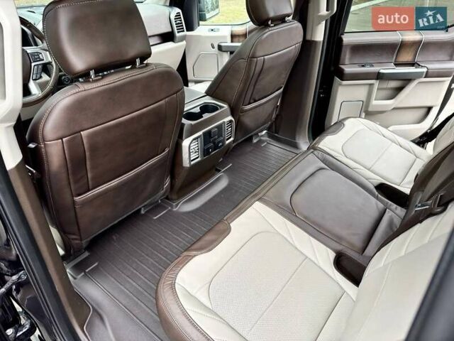 Форд Ф-150 2019 в Киеве на Automoto.ua Черный Форд Ф-150, объемом двигателя 3.5 л и пробегом 70 тыс. км за 61000 $, фото 84 на Automoto.ua