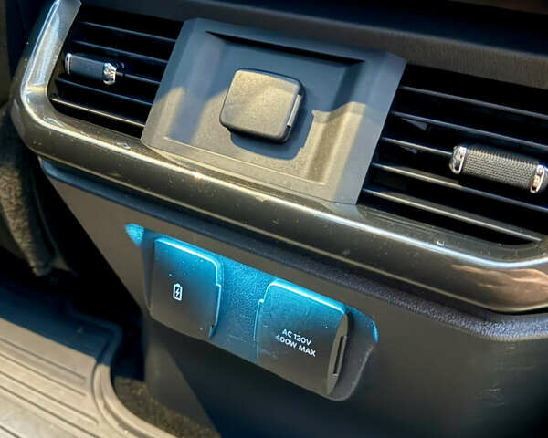 Черный Форд Ф-150, объемом двигателя 3.5 л и пробегом 85 тыс. км за 48500 $, фото 53 на Automoto.ua