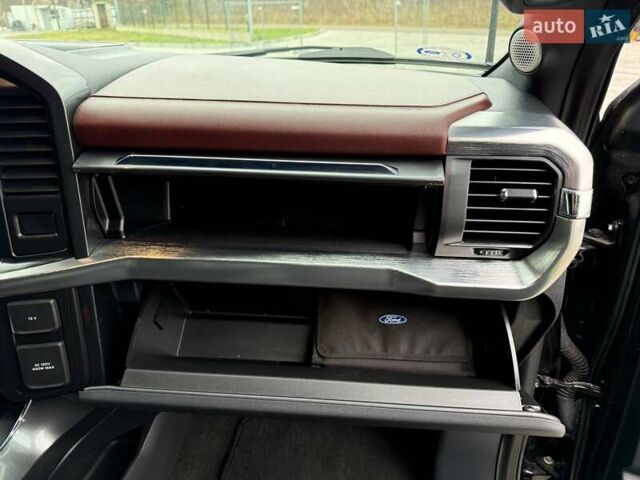 Черный Форд Ф-150, объемом двигателя 3.5 л и пробегом 64 тыс. км за 48888 $, фото 145 на Automoto.ua
