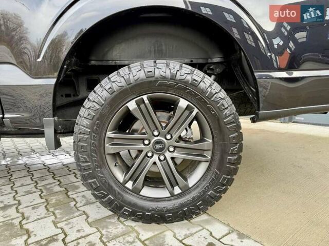 Черный Форд Ф-150, объемом двигателя 3.5 л и пробегом 64 тыс. км за 48888 $, фото 48 на Automoto.ua