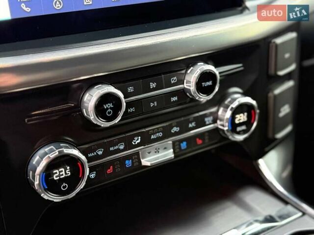 Черный Форд Ф-150, объемом двигателя 3.5 л и пробегом 64 тыс. км за 48888 $, фото 121 на Automoto.ua