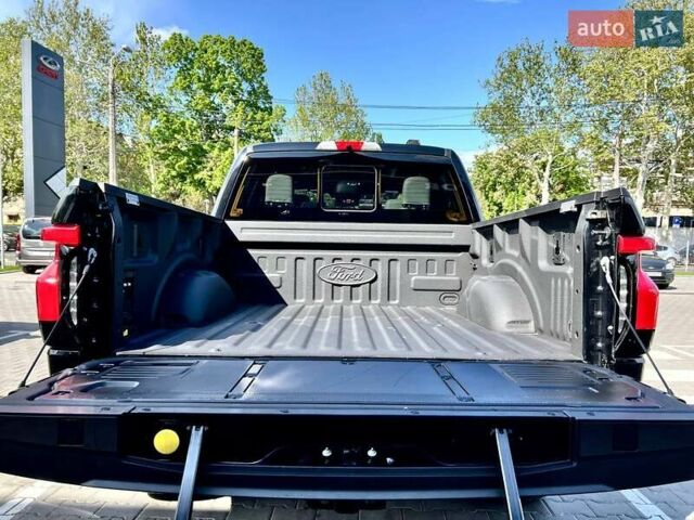 Форд Ф-150 2022 у Одесі на Automoto.ua Чорний Форд Ф-150, об'ємом двигуна 0 л та пробігом 13 тис. км за 57000 $, фото 31 на Automoto.ua