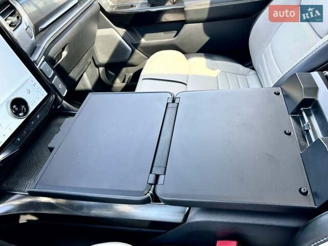 Форд Ф-150 2022 у Одесі на Automoto.ua Чорний Форд Ф-150, об'ємом двигуна 0 л та пробігом 13 тис. км за 57000 $, фото 61 на Automoto.ua